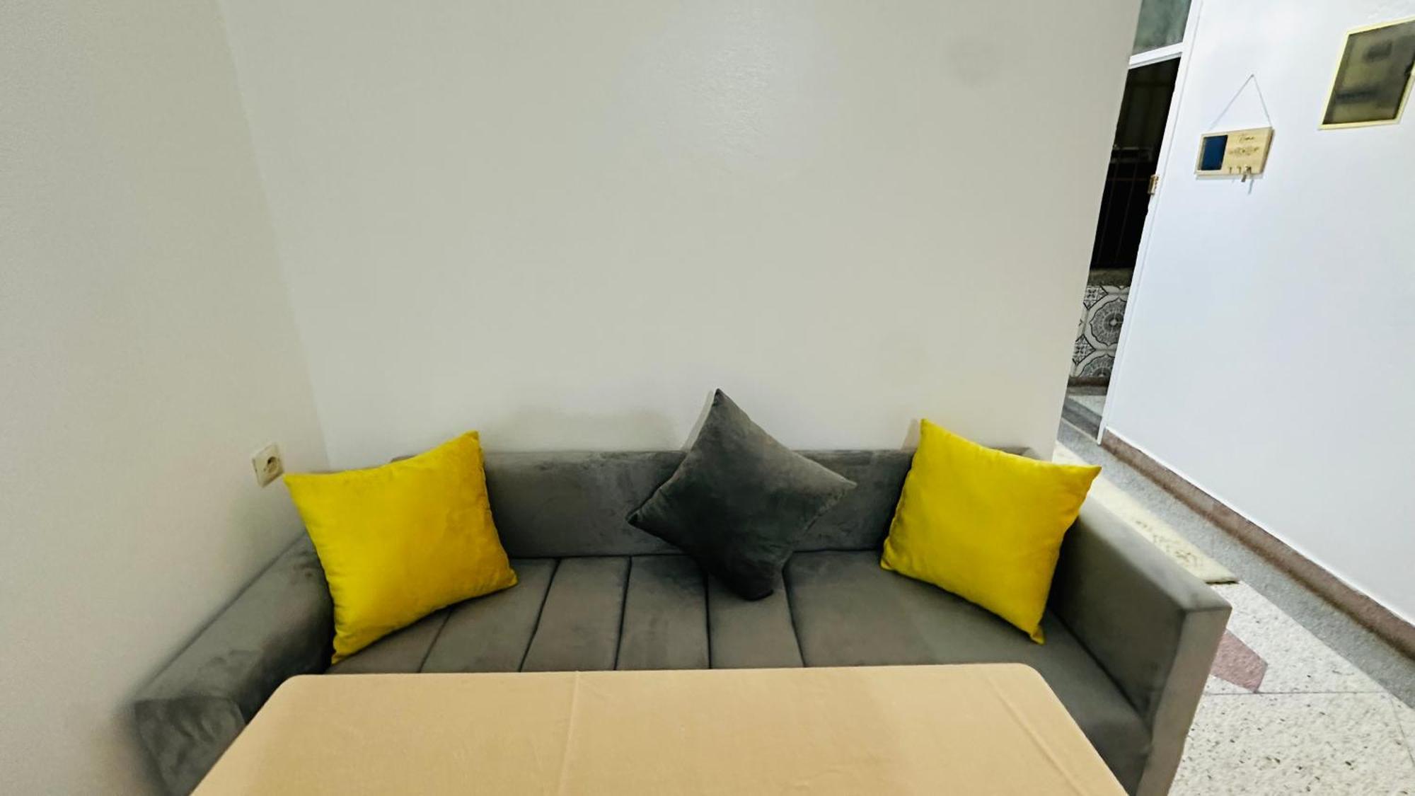 Karaz Homestay Grand Appartement Avec Rooftop Monte Arrouit 외부 사진